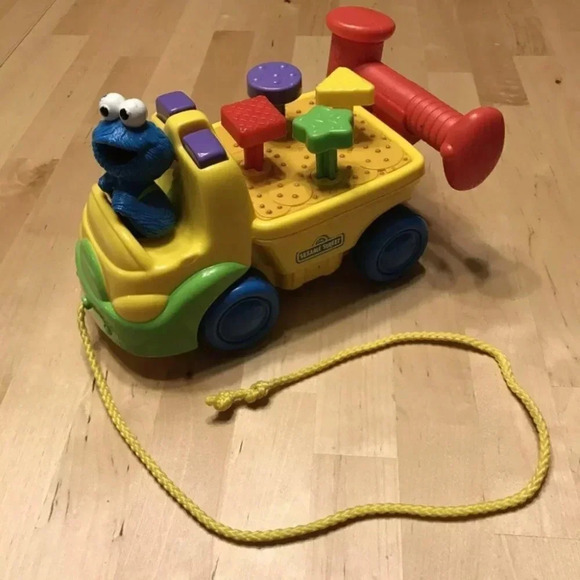 VTG Cookie Monster Pull Toy Truck Sesame Street - Picture 1 of 6